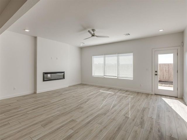 4220 NW 180th Street, Edmond, OK 73012