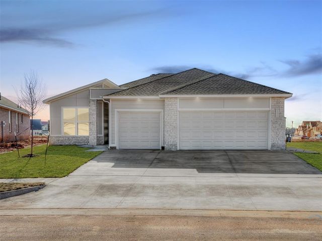 4220 NW 180th Street, Edmond, OK 73012
