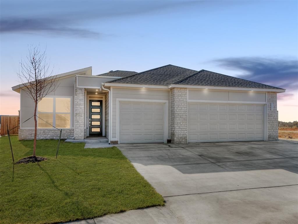 4220 NW 180th Street, Edmond, OK 73012