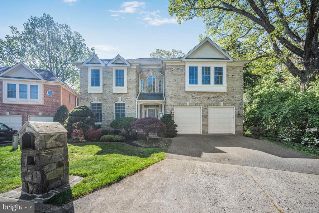 7401 HONESTY WAY, Bethesda, MD 20817