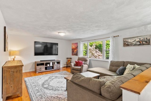 12 Murphy, Hudson, MA 01749