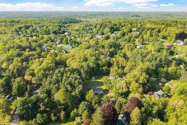 12 Murphy, Hudson, MA 01749