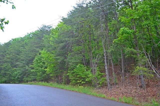 8805 Terrace Falls Drive, Soddy Daisy, TN 37379