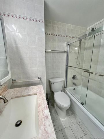 103 Bennett Avenue 2, Yonkers, NY 10701