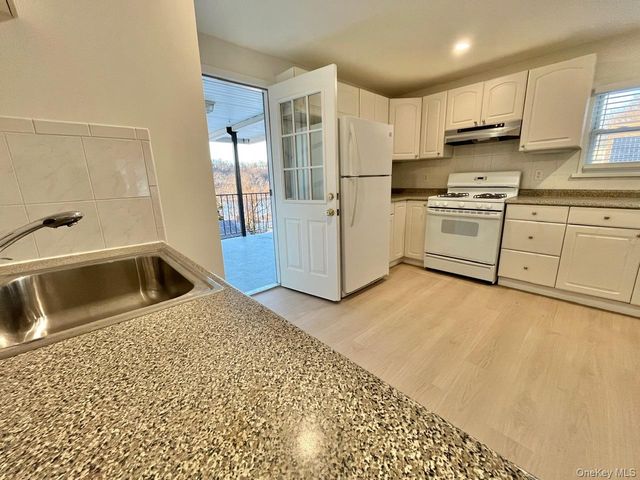 103 Bennett Avenue 2, Yonkers, NY 10701