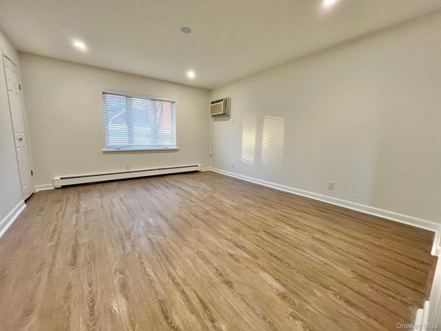 103 Bennett Avenue 2, Yonkers, NY 10701