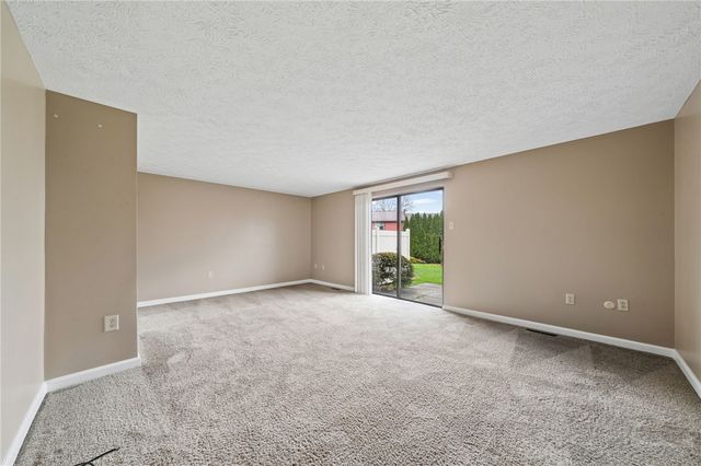 224 Sequoia Ct, Unity Twp, PA 15650
