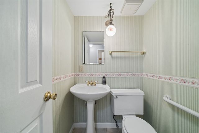 224 Sequoia Ct, Unity Twp, PA 15650