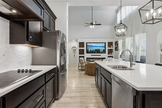 203 Memory Lane, Waxahachie, TX 75165