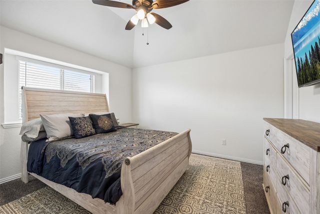 203 Memory Lane, Waxahachie, TX 75165