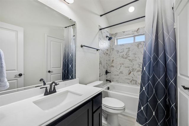 203 Memory Lane, Waxahachie, TX 75165