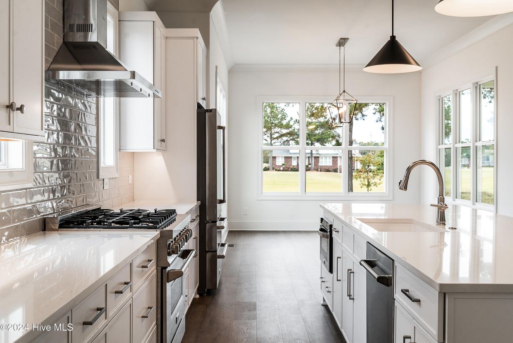 Image 15 of property listing at 46 Pine Tree Point, Snow Hill, NC 28580
