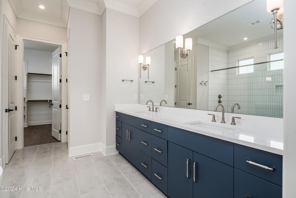 Image 24 of property listing at 46 Pine Tree Point, Snow Hill, NC 28580