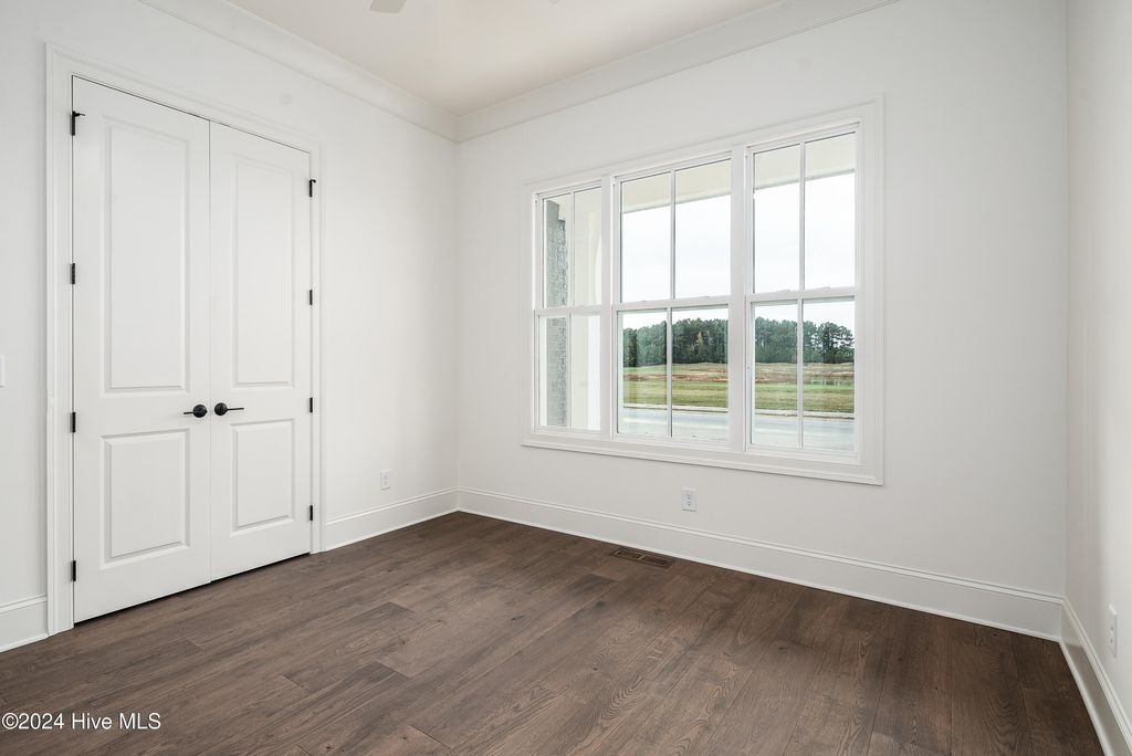 Image 27 of property listing at 46 Pine Tree Point, Snow Hill, NC 28580