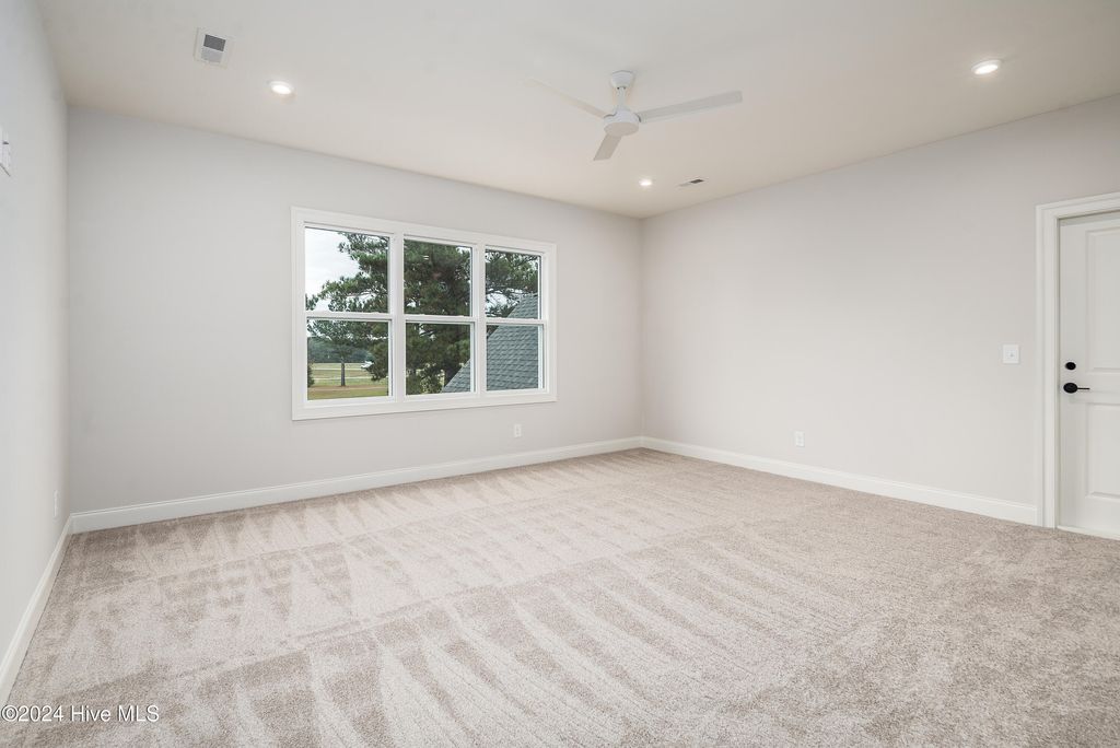 Image 30 of property listing at 46 Pine Tree Point, Snow Hill, NC 28580