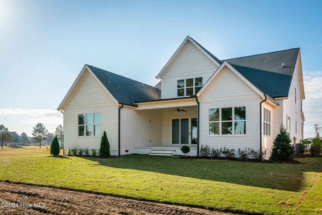 Image 44 of property listing at 46 Pine Tree Point, Snow Hill, NC 28580