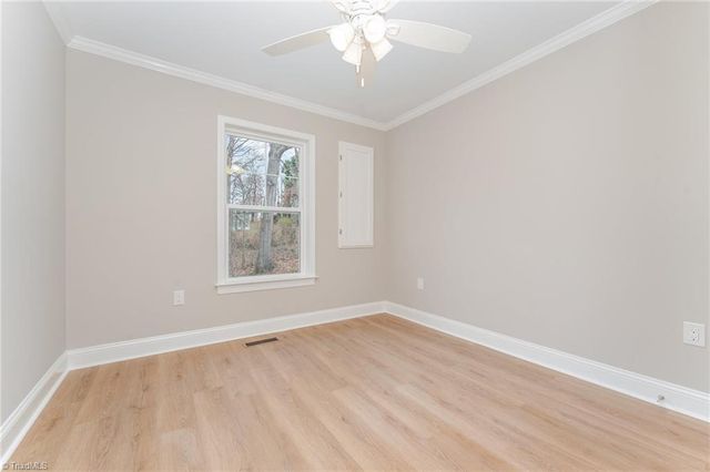 122 Lake Street, Elkin, NC 28621