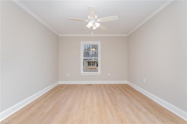 122 Lake Street, Elkin, NC 28621