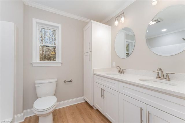 122 Lake Street, Elkin, NC 28621