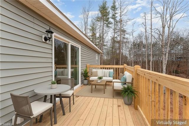 122 Lake Street, Elkin, NC 28621