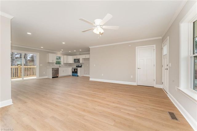 122 Lake Street, Elkin, NC 28621