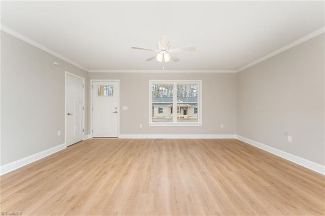 122 Lake Street, Elkin, NC 28621