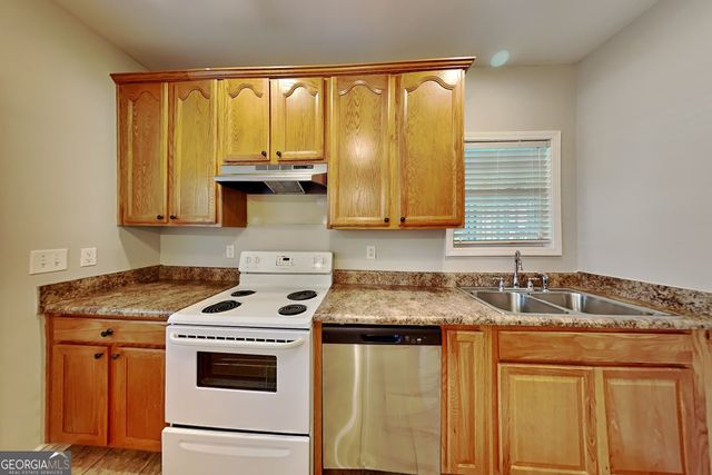 4464 Mill Water Crossing, Douglasville, GA 30135