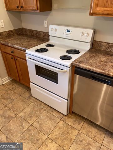 4464 Mill Water Crossing, Douglasville, GA 30135