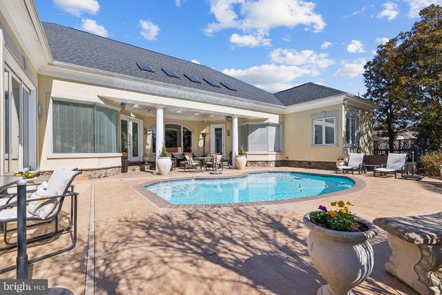 8268 ROXBOROUGH LOOP, Gainesville, VA 20155