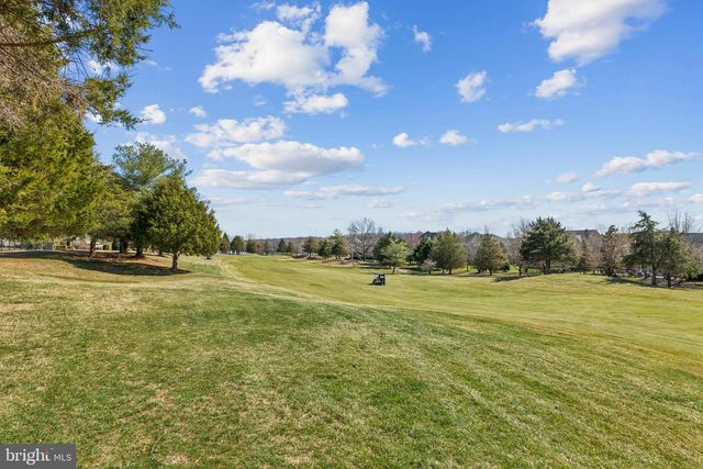 8268 ROXBOROUGH LOOP, Gainesville, VA 20155