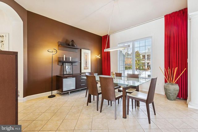 8268 ROXBOROUGH LOOP, Gainesville, VA 20155