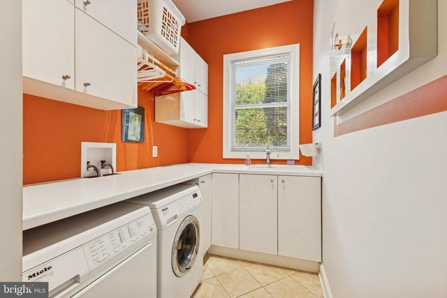 8268 ROXBOROUGH LOOP, Gainesville, VA 20155