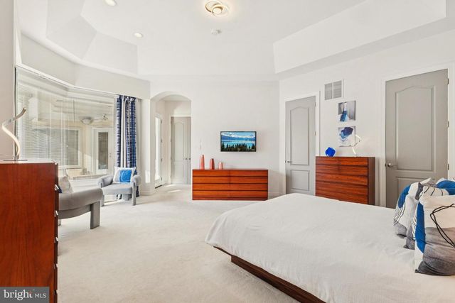 8268 ROXBOROUGH LOOP, Gainesville, VA 20155