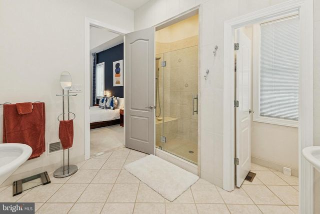 8268 ROXBOROUGH LOOP, Gainesville, VA 20155