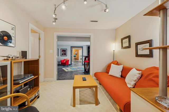 8268 ROXBOROUGH LOOP, Gainesville, VA 20155