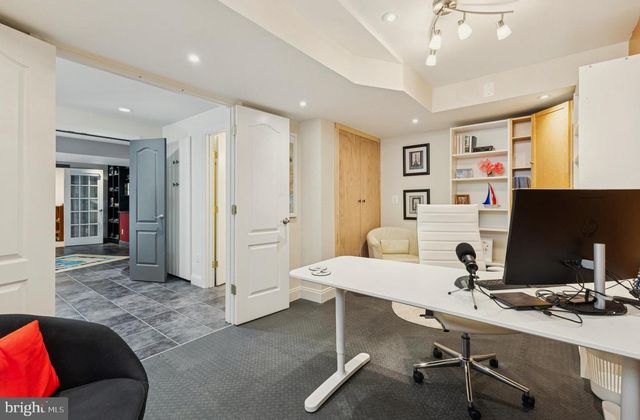 8268 ROXBOROUGH LOOP, Gainesville, VA 20155