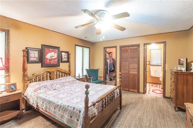 403 W Chestnut Street, Holden, MO 64040