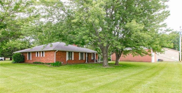 403 W Chestnut Street, Holden, MO 64040