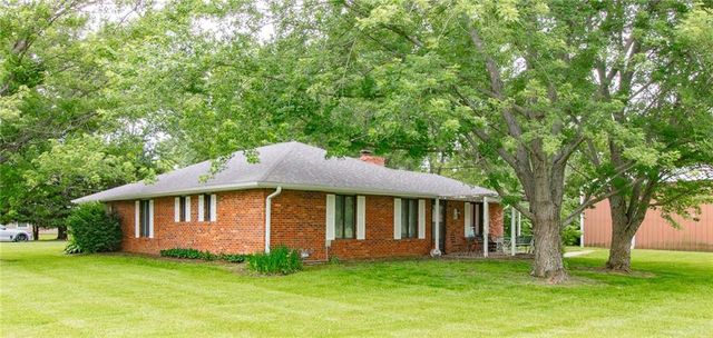 403 W Chestnut Street, Holden, MO 64040