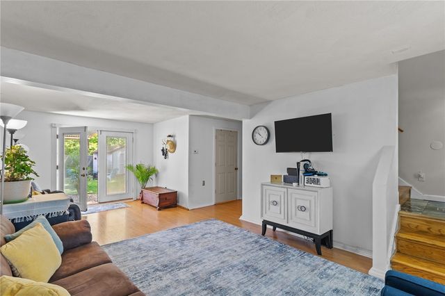 4 Clarke Street, Warwick, RI 02886