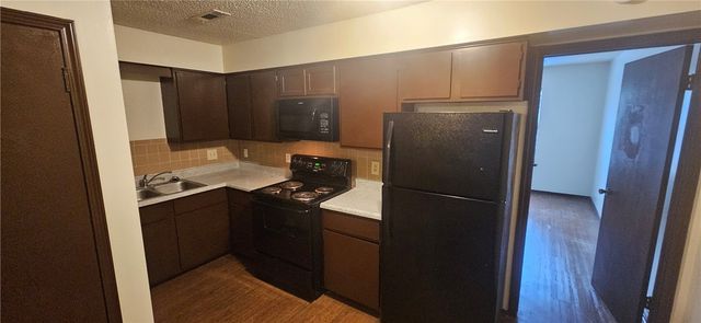 635 N Whitham Avenue 7, Fayetteville, AR 72701