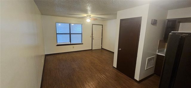 635 N Whitham Avenue 7, Fayetteville, AR 72701