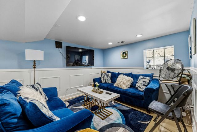 1412 S 14th Avenue, Maywood, IL 60153