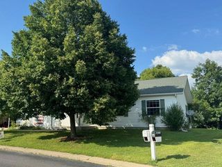 N115W20994 Brookside Drive, Germantown, WI 53022