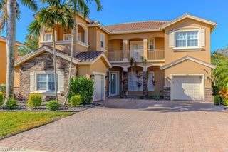 2135 Par DR, Naples, FL 34120