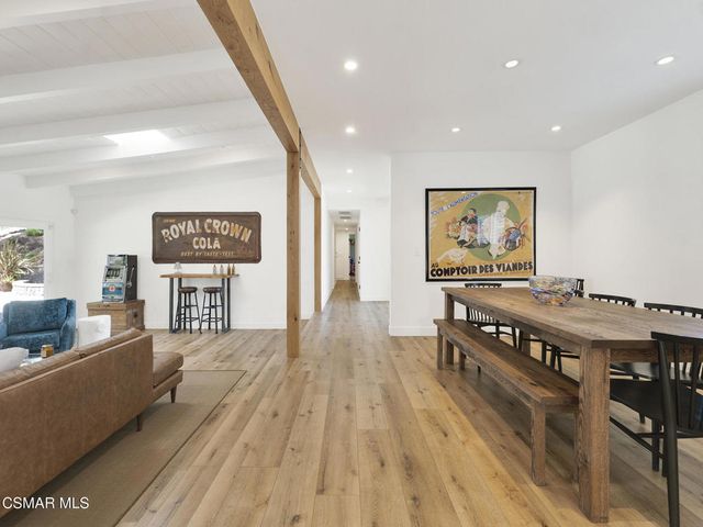 1092 La Cresta Drive, Thousand Oaks, CA 91362