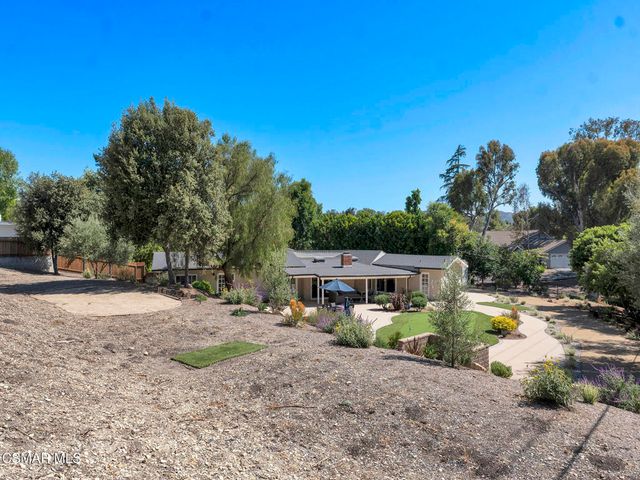 1092 La Cresta Drive, Thousand Oaks, CA 91362