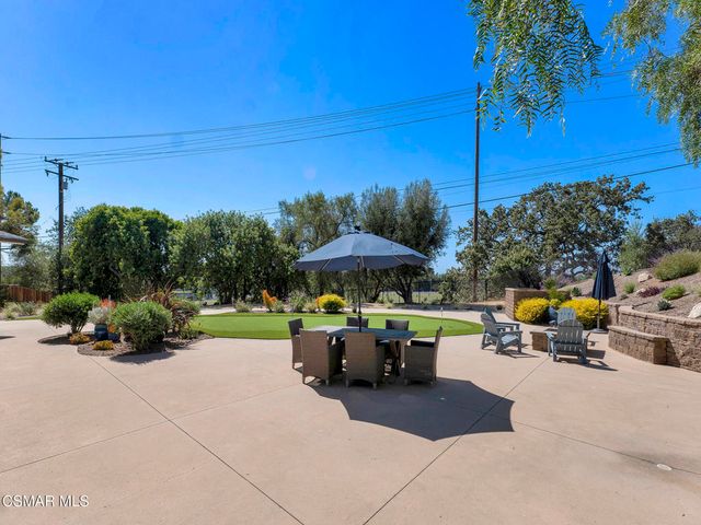1092 La Cresta Drive, Thousand Oaks, CA 91362