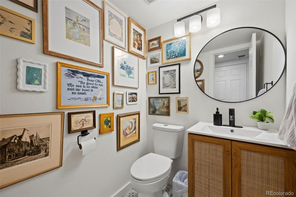 Image 15 of property listing at 5774 S Jebel Way, Centennial, CO 80015