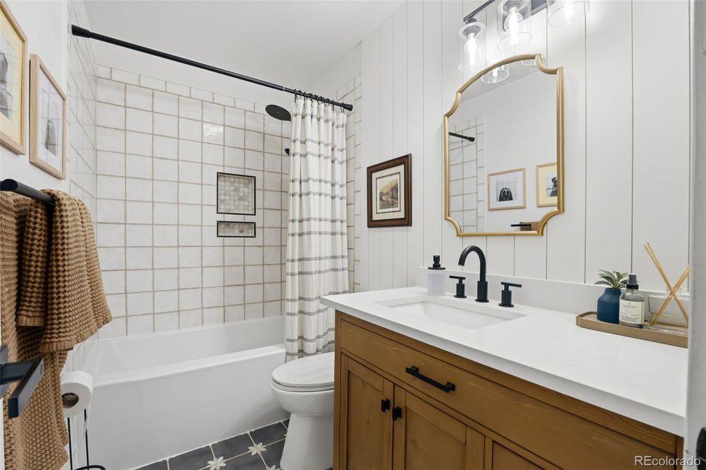 Image 17 of property listing at 5774 S Jebel Way, Centennial, CO 80015